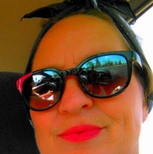 Meet your Posher, Pamela